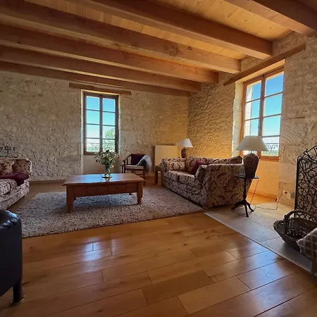 Oda ve Kahvaltı Chateau De La Segue *